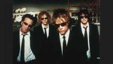 Bon Jovi - Aint No Cure For Love