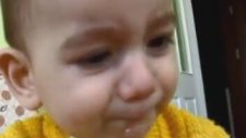 Limon Yiyen Bebek
