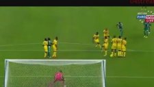 Emenike Yine Frikikten Attı