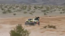 Arazi Yarışında Taklaya Gelip Yarışa Devam Etmek