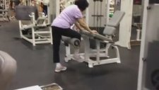 Spor salonunu çok yanlış anlamış kadın