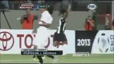 Ronaldinhonun Uyanıklığı Golü Getirdi