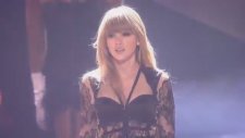 Taylor Swift'in Çılgın Şovu Büyüledi!