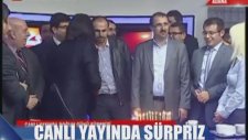 Canlı Yayında Doğum Günü Kutlaması