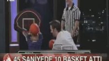 2 yaşındaki çocuk sunucuya meydan okudu!