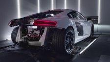 Yeni Audi R8 V10 Plus