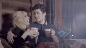 Hande Yener - Bir Bela Hande Yener - Bir Bela
