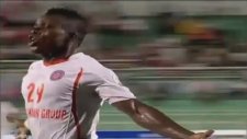 Ceza Sahası Dışından 90'a Attı!
