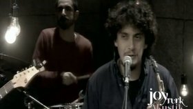 Pinhani - Bir Elmanın Yarısı Pinhani - Bir Elmanın Yarısı
