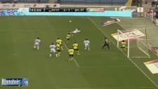 Kornerden gelişine muhteşem vurdu! İnanılmaz bir gol...