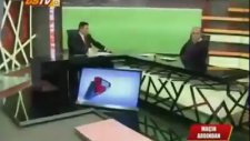 Sabri Reyiz Terlikle 3'lü Çektirdi
