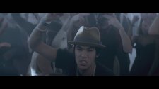 Chris Brown - Turn Up The Music