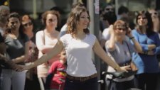 Kadıköy Dans Pistine Döndü! Müthiş Sürpriz!