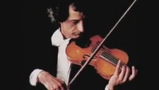 Keman Ağlıyor