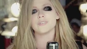 Avril Lavigne - Here's To Never Growing Up Avril Lavigne - Here's To Never Growing Up