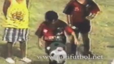 Messi parmak kadarken!