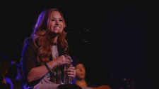 Demi Lovato - Give Your Heart A Break (Canlı Performans)