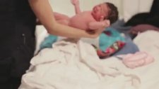 Hayatınızda İzleyebileceğiniz En Güzel Doğum Videosu