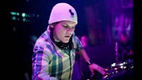 Avicii - Where Are You Avicii - Where Are You