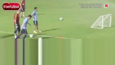 David Villa Zoru Başardı!