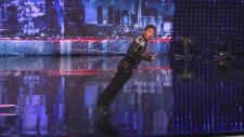 Jüri ağzı açık onu izledi! İnanılmaz performans..