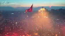 Chinawoman - Kiss in Taksim Square