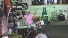 Çılgın Bateristci Teyze!