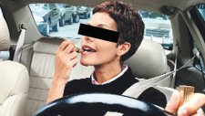 Kadınların Komik Trafik Kazaları