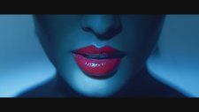 Tinie Tempah Ft. 2 Chainz - Trampoline