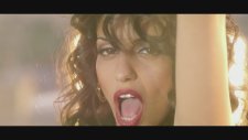 Tal - A L'international