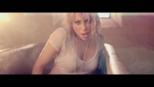 Shakira - Addicted To You