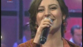 Zeynep İlhan - Denizlinin Adım Adım Yolları Zeynep İlhan - Denizlinin Adım Adım Yolları