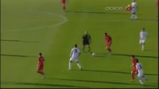 35 metreden vurdu, kaleci göremedi!
