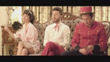 Mabel Matiz - Aşk Yok Olmaktır 2013 Klip Ve Sözler