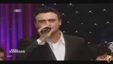 Kutsi - Kıskanırım Seni Ben (Canlı Performans)