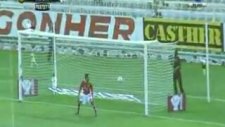 Kaleci Kaleciliğini Unutunca