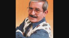 Aşık Mahzuni Şerif - Bir Değil Yarem