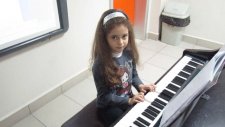 Adasu Sılay Piyano Performansı (Topkapı Doğa Koleji)