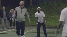 Basketbolcu Yaşlı Adam Kılığına Girerse