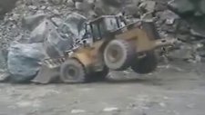 Kepçe Kaldıran Taş