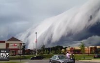 Tsunami Gibi Fırtına Bulutları Korkuttu!