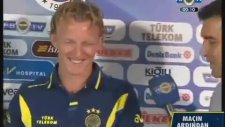 Fenerbahçeli Kuyt çocuklarıyla birlikte Türkçe röportaj verdi