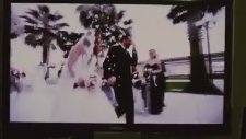 Okan Kurt eşi Demet Akalın'ın klibinde oynadı