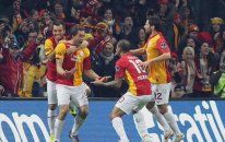 GALATASARAY - Çocukluk Aşkımsın, Sen İlk Göz Ağrımsın.