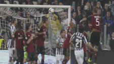 Frikik Kralı Pirlo'dan Mükemmel Frikik Golü