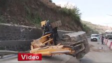 Kepçe Yamaçtan İşte Böyle Yuvarlandı