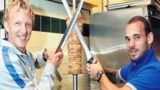 Sneijder Ve Kuyt Döner Ustası Oldu