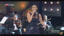 Sevcan Orhan - Yağmurun Sesine Bak (Canlı Performans)