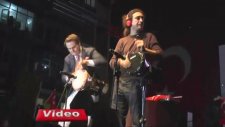Mustafa Ceceli Darbuka Çaldı, İzleyenleri Coşturdu