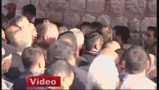 Savaş Ay'ın Cenazesinde Gerginlik